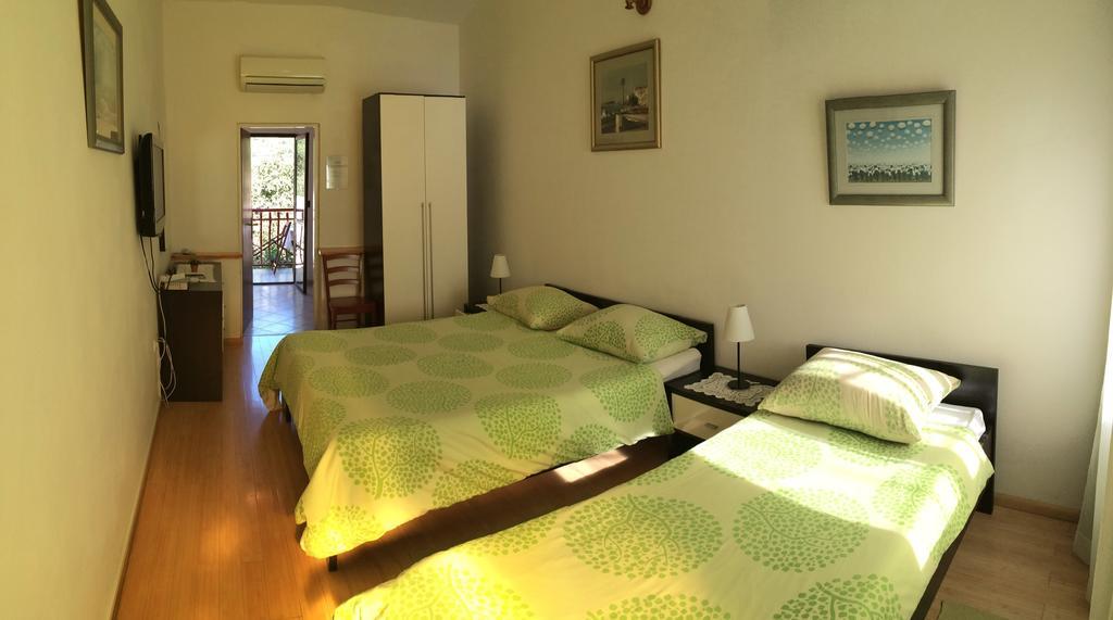 Apartments Ana Trogir Exterior foto